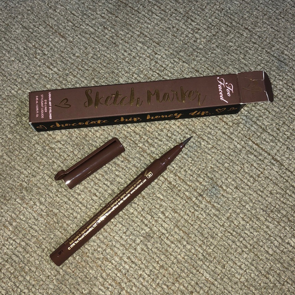 Too Faced Sketch Marker Chocolate chip honey dip